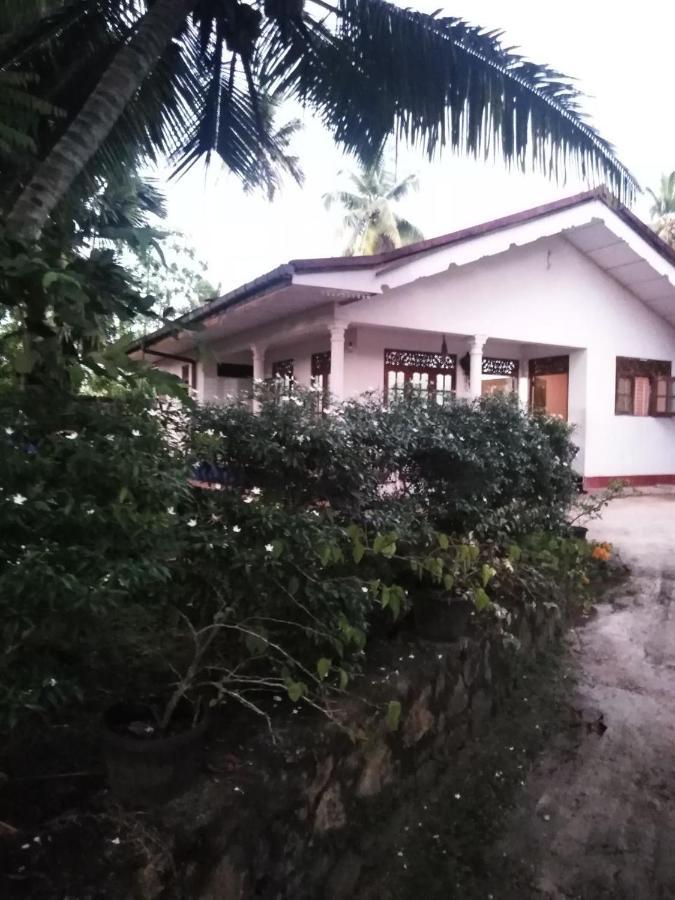 Field Island Villa - Ahangama Δωμάτιο φωτογραφία